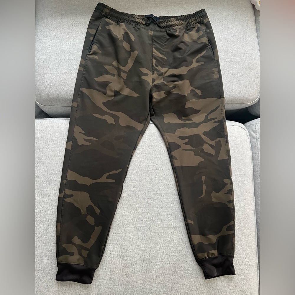 Men’s Abercrombie camp joggers Size L